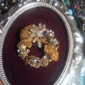 By Robert brooch as is